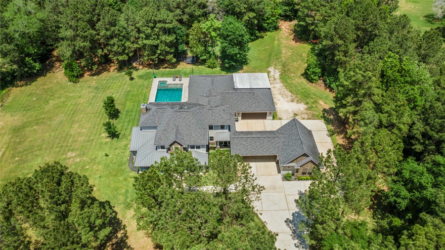 Property photo for 8987 Grand Lake Estates Drive, Montgomery, TX
