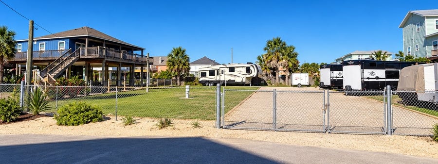 Property photo for 850 Kahla Drive, Crystal Beach, TX
