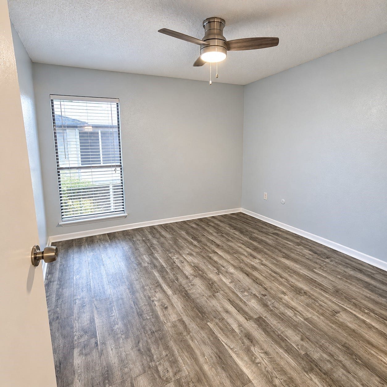 260 El Dorado Boulevard, #808, Houston, TX 77598 Another angle for the secondary bedroom