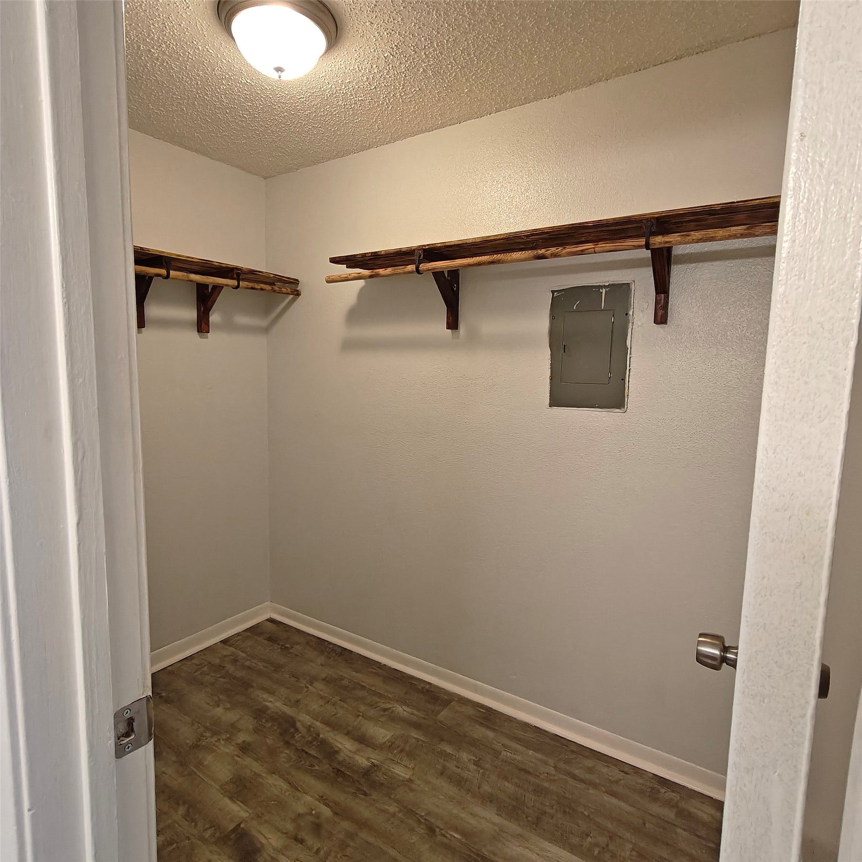 260 El Dorado Boulevard, #808, Houston, TX 77598 Amazing Walk-in Primary Closet.