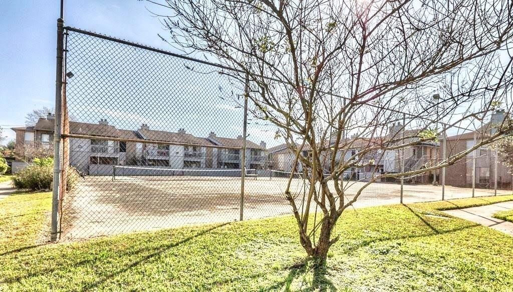 260 El Dorado Boulevard, #808, Houston, TX 77598 Tennis ct.