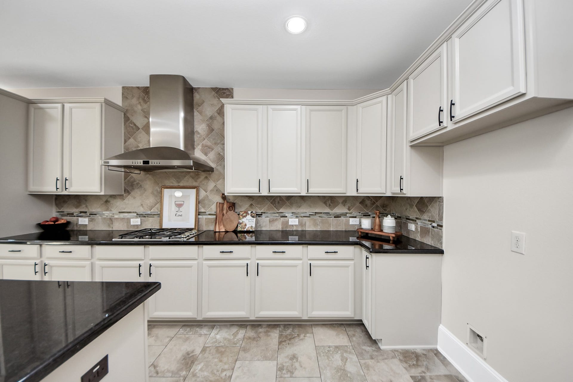 9815 Patricia Haven Lane, Humble, TX 77396 modern kitchen
