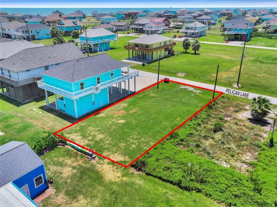 Property photo for 974 Pelican Lane, Crystal Beach, TX