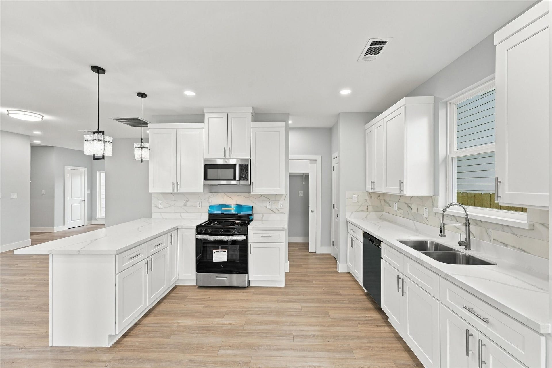 3027 Friar Point Road, Houston, TX 77051