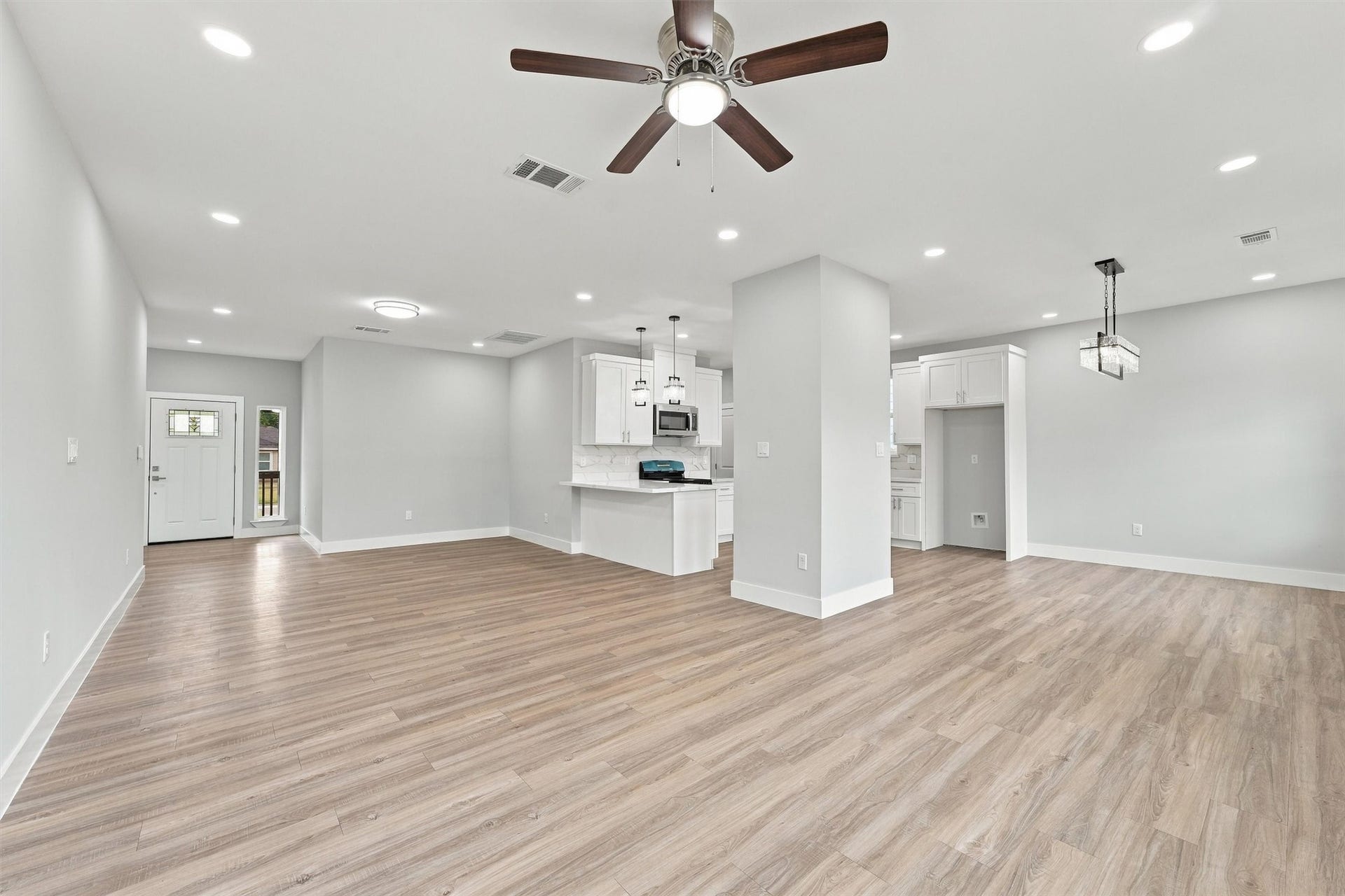 3027 Friar Point Road, Houston, TX 77051