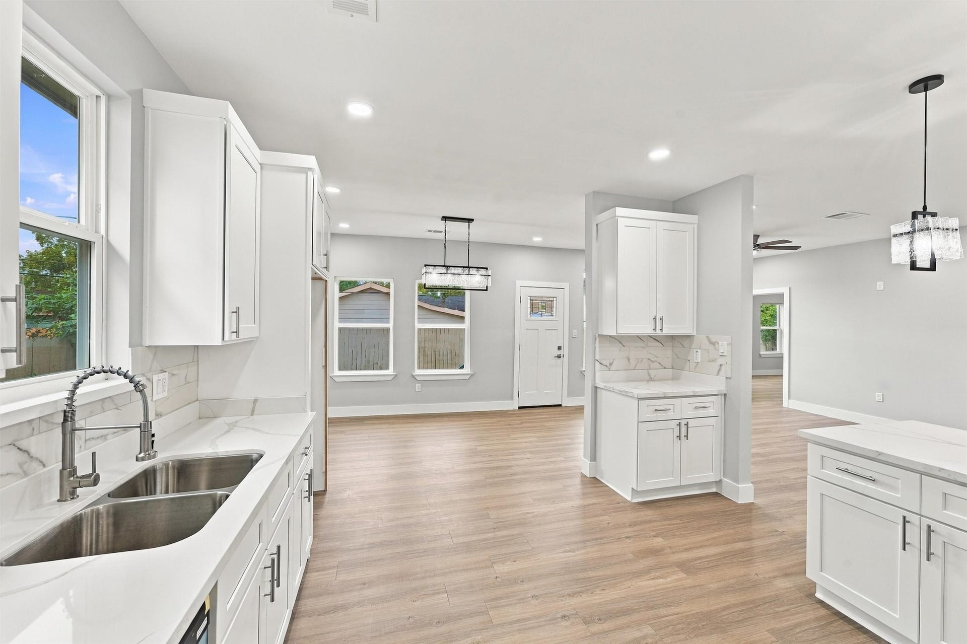 3027 Friar Point Road, Houston, TX 77051