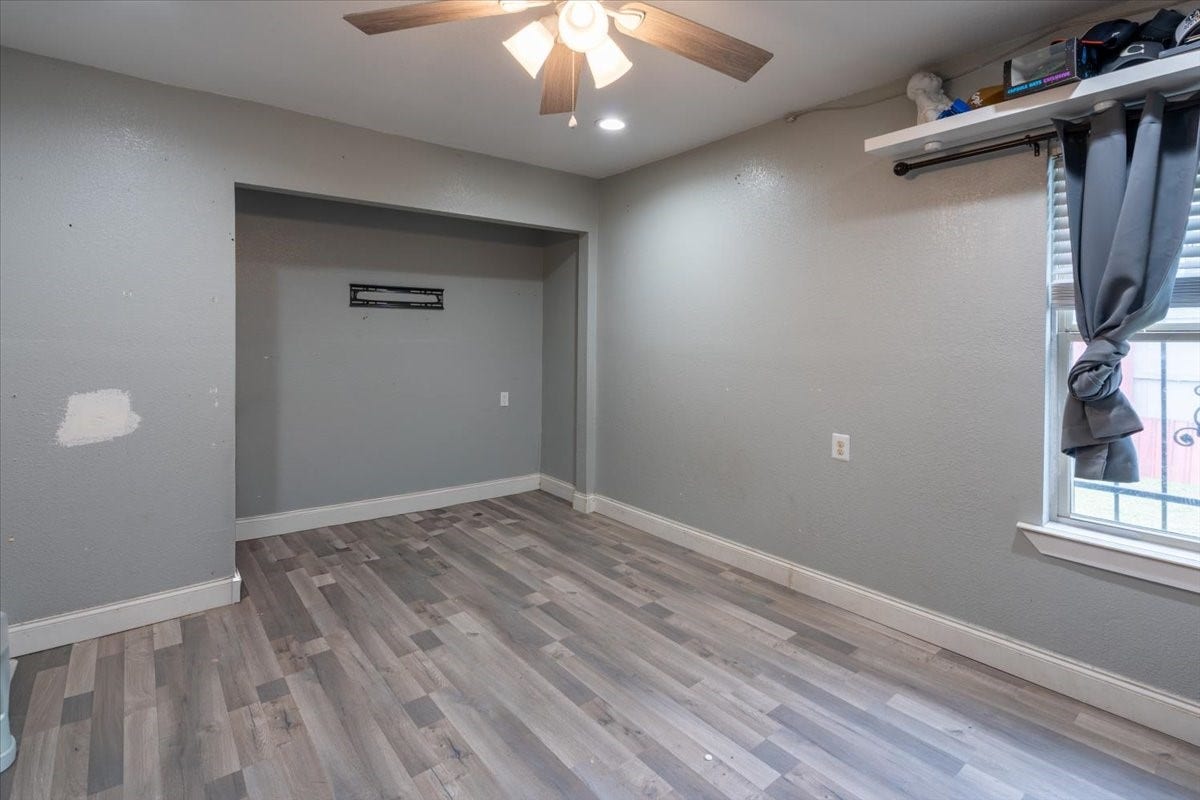 6817 Kassarine Pass, Houston, TX 77033 6817 Kassarine Pass, Houston, TX 77033