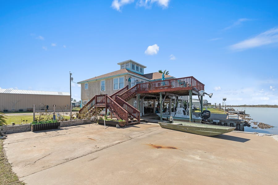 Property photo for 222 Fishermans Isle, Brazoria, TX