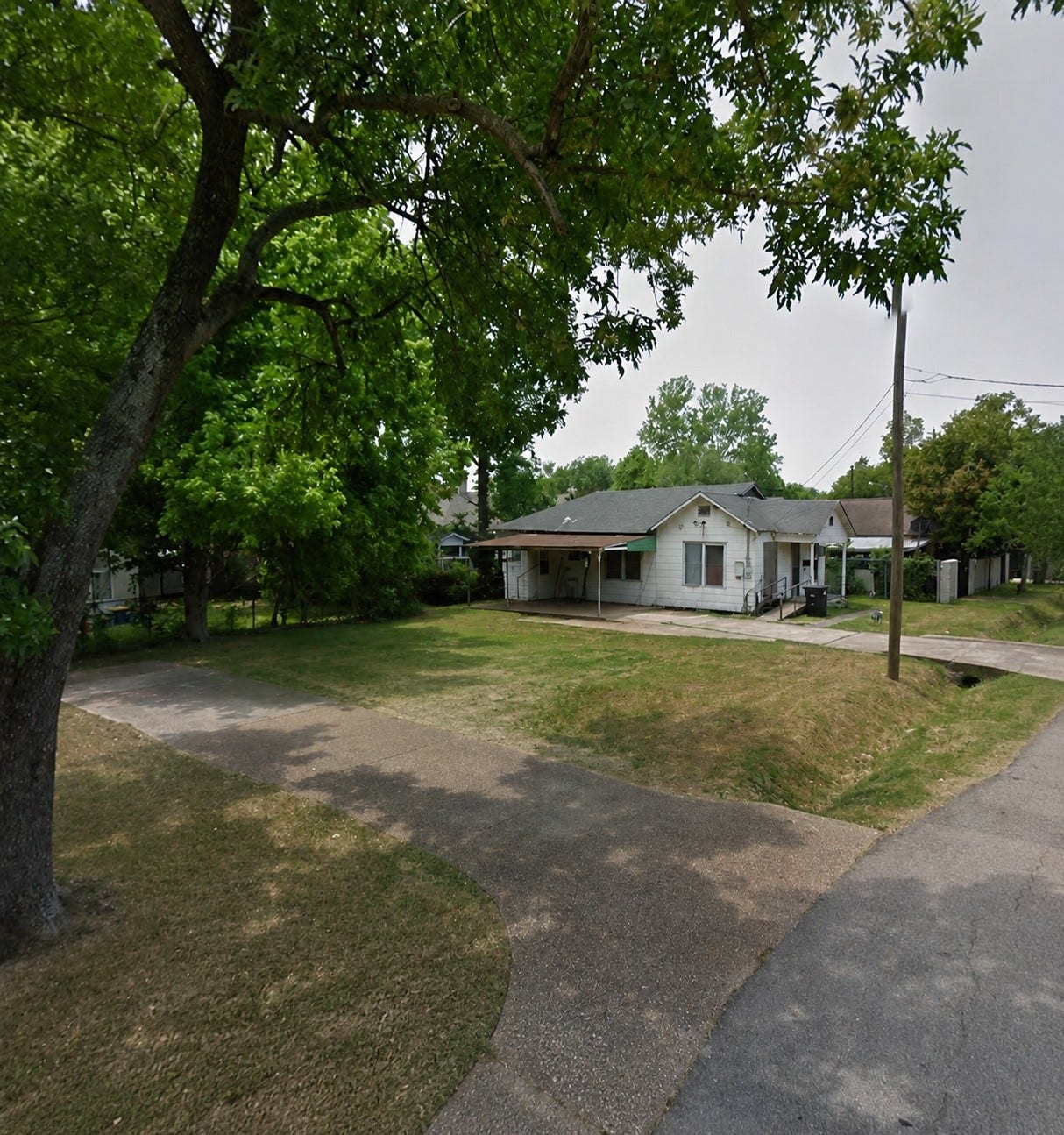 4508 Salina Street, Houston, TX 77026 4508 Salina Street, Houston, TX 77026