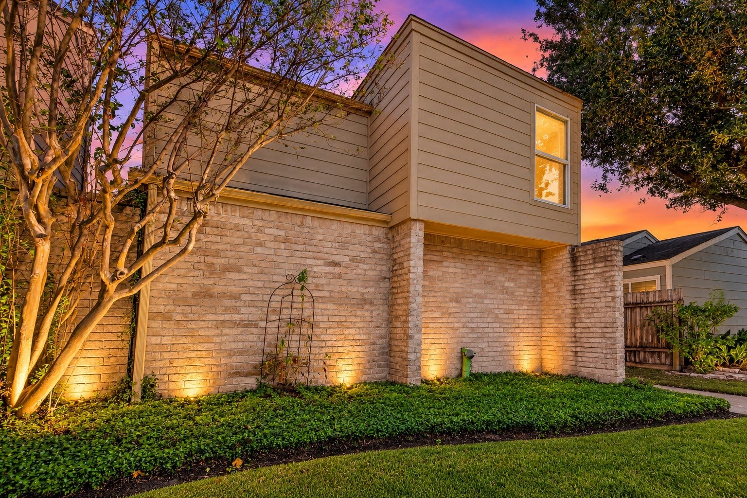 1919 Wilcrest Drive, Houston, TX 77042