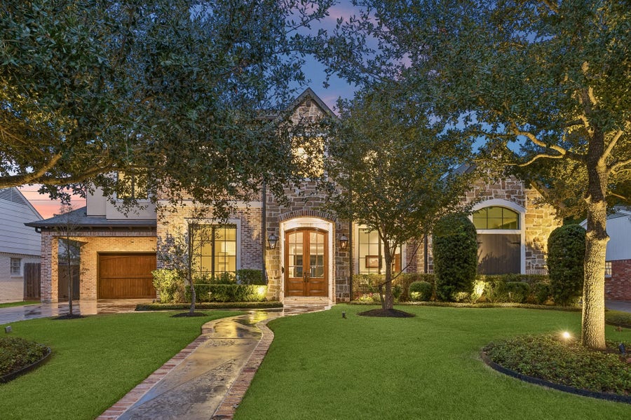Property photo for 1407 Briarmead Drive, Houston, TX