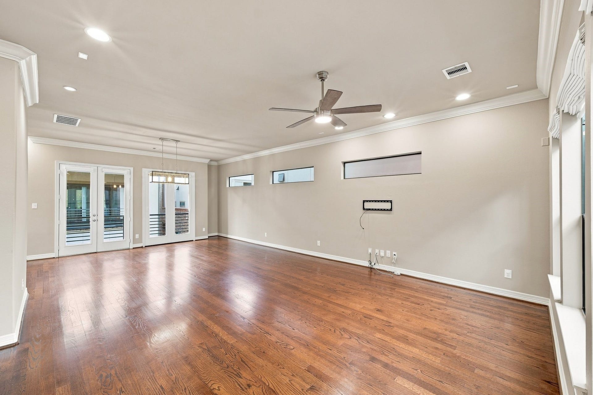2422 Langston Street, Houston, TX 77007 2422 Langston Street, Houston, TX 77007