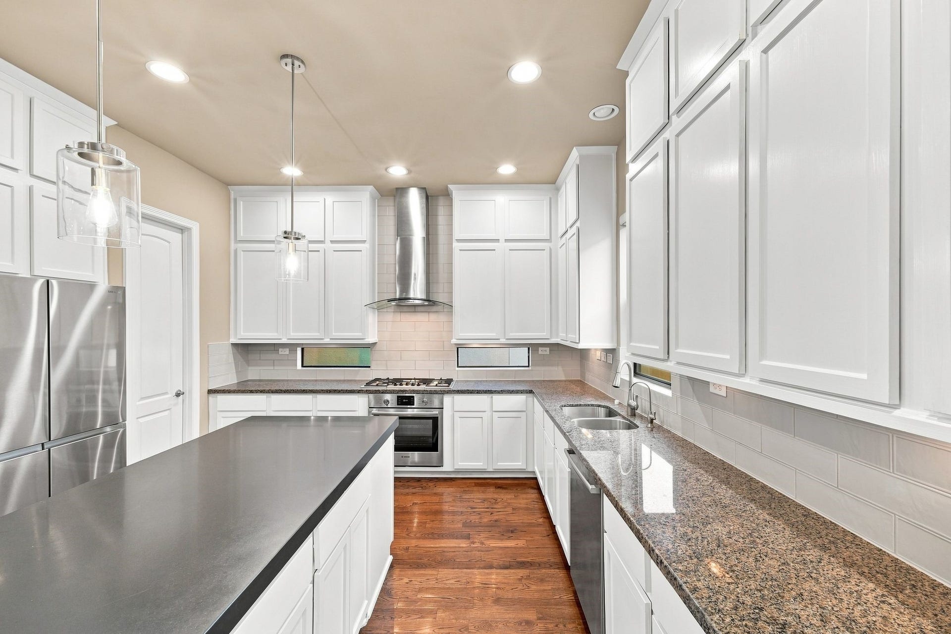 2422 Langston Street, Houston, TX 77007 2422 Langston Street, Houston, TX 77007