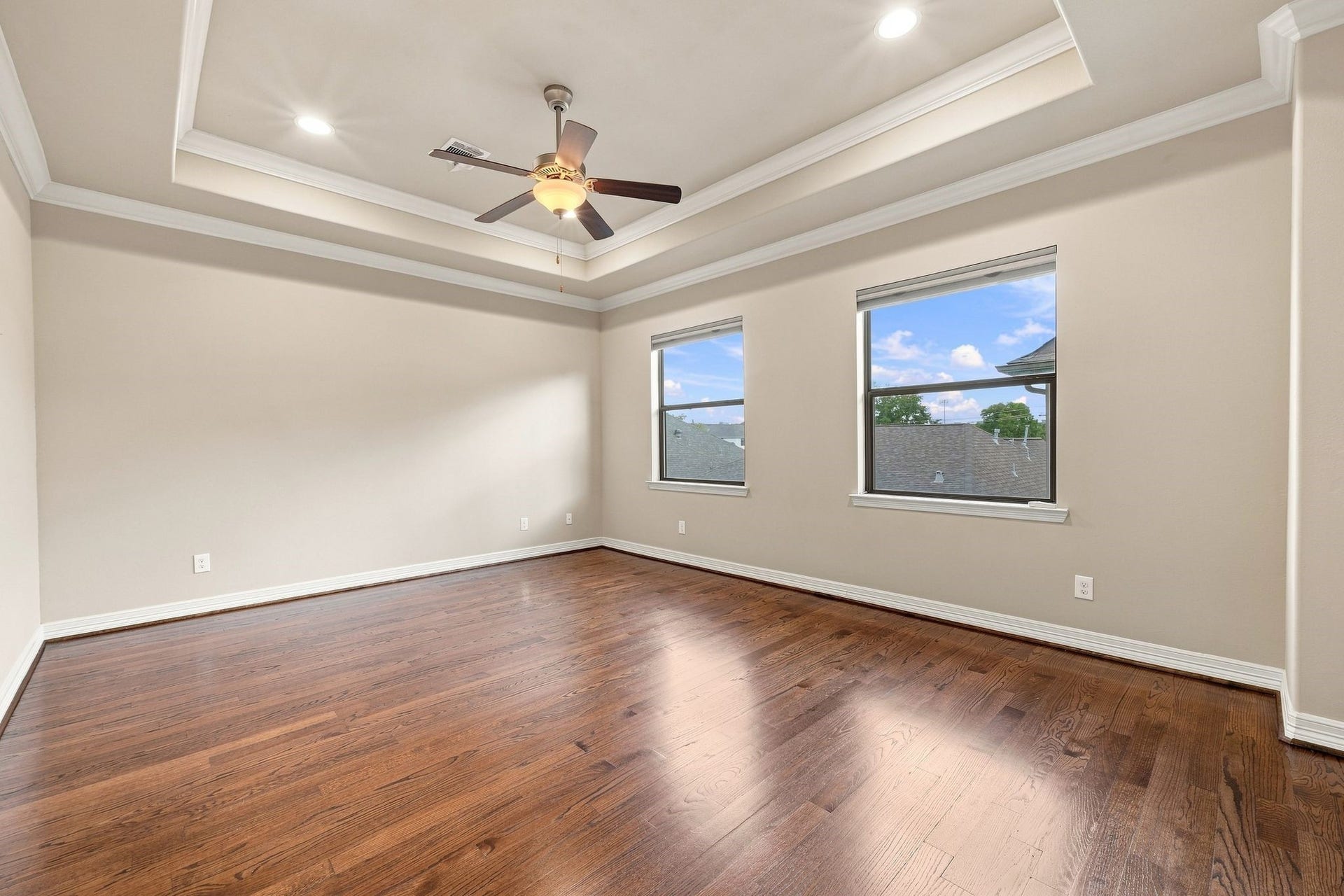 2422 Langston Street, Houston, TX 77007 2422 Langston Street, Houston, TX 77007