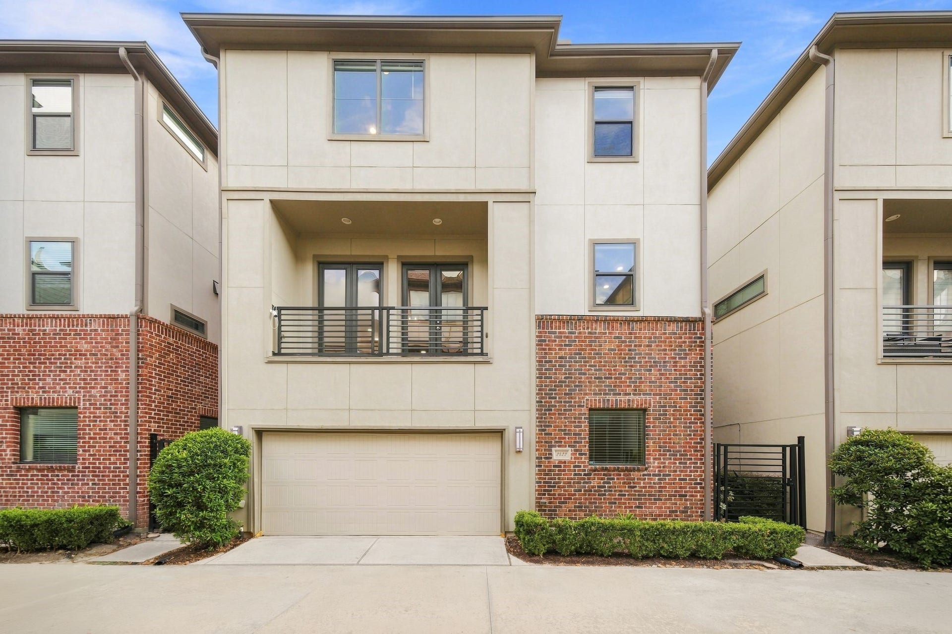 2422 Langston Street, Houston, TX 77007 2422 Langston Street, Houston, TX 77007