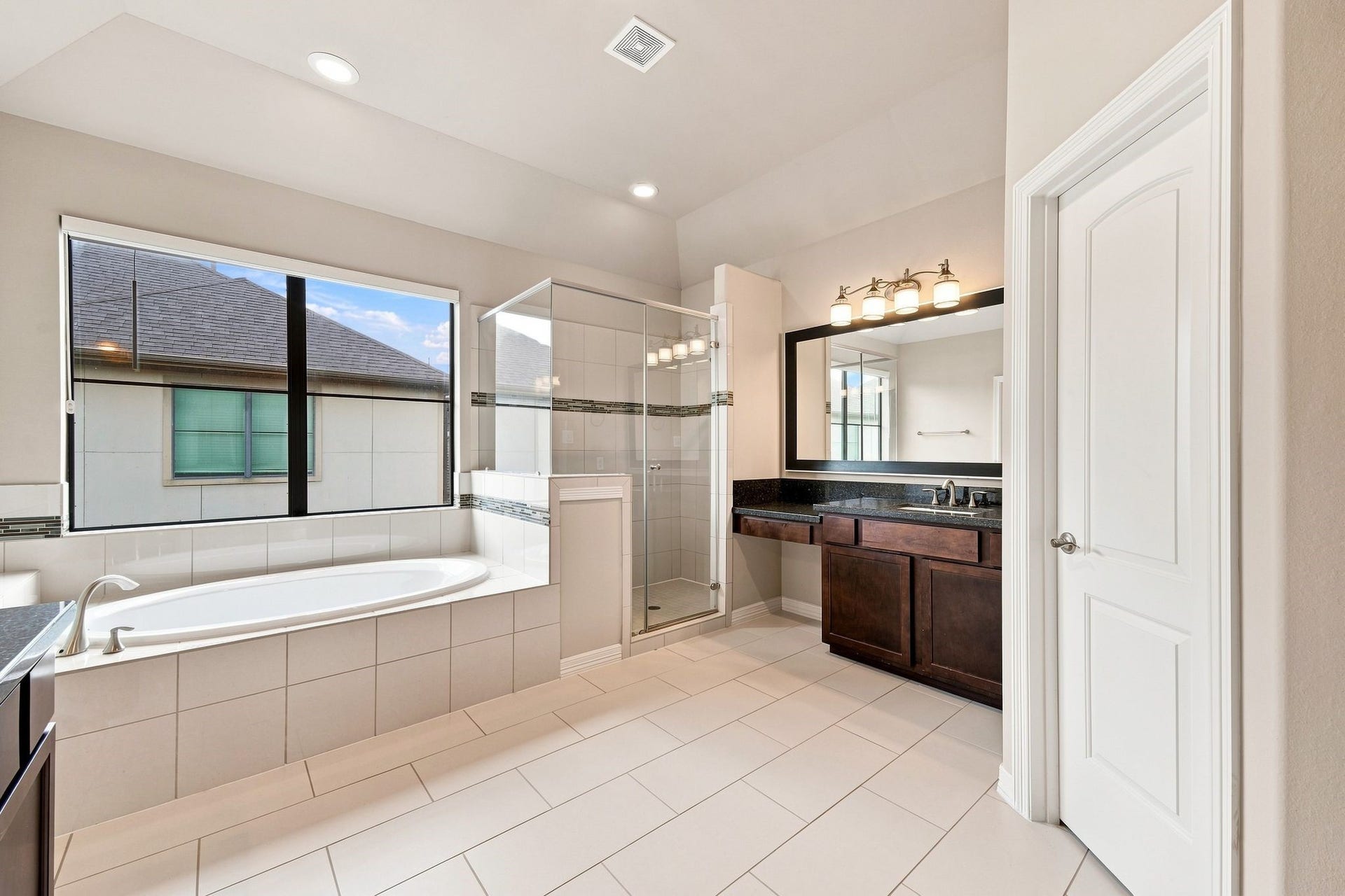 2422 Langston Street, Houston, TX 77007 2422 Langston Street, Houston, TX 77007