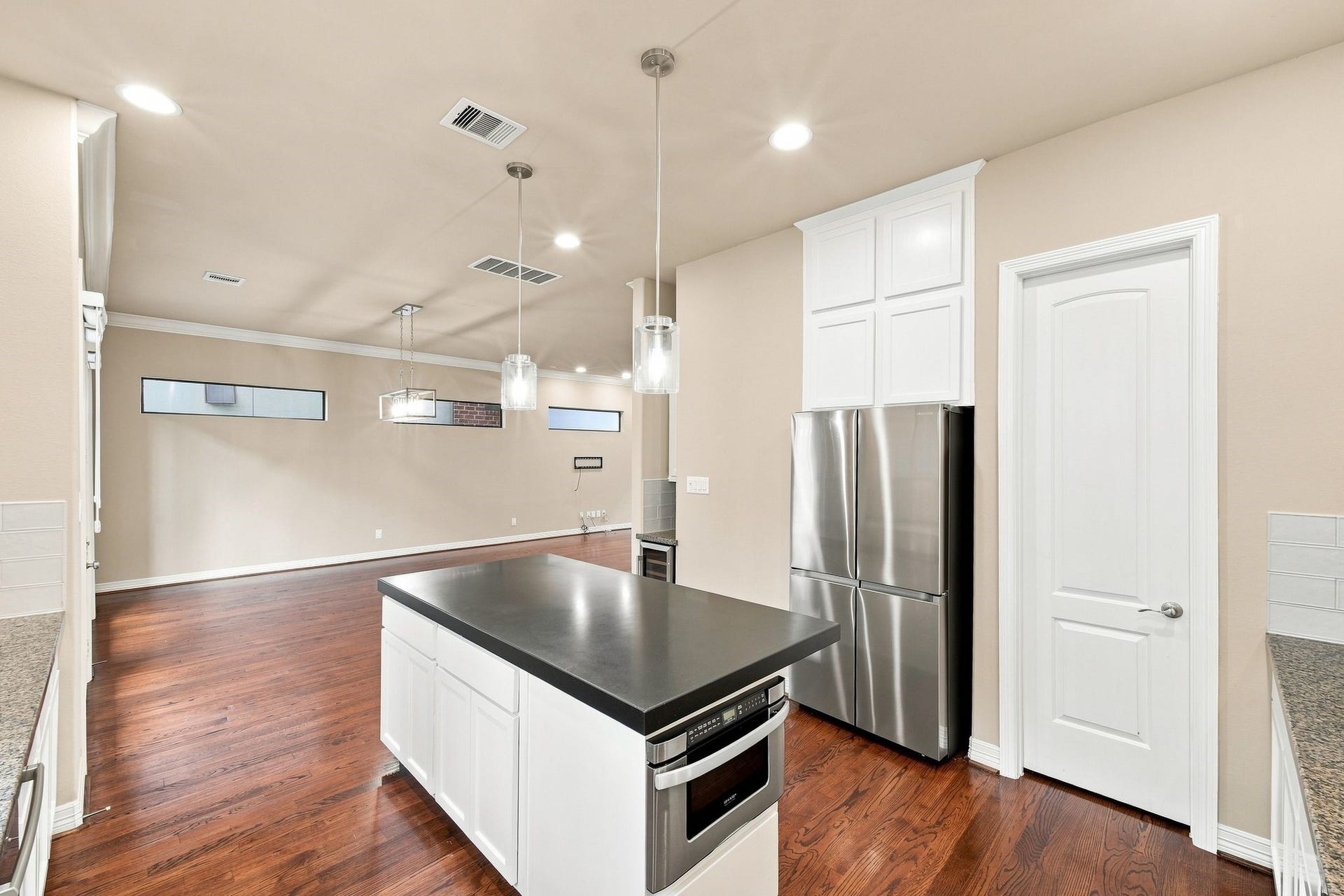 2422 Langston Street, Houston, TX 77007 2422 Langston Street, Houston, TX 77007