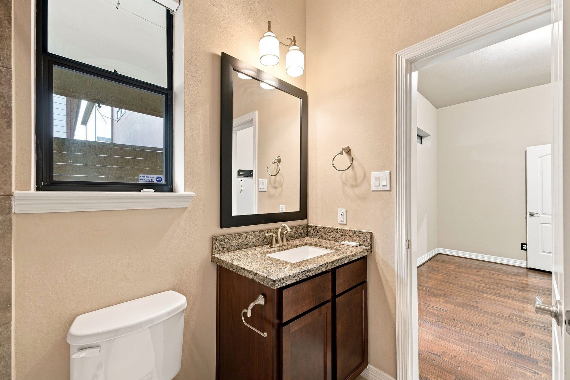 2422 Langston Street, Houston, TX 77007 2422 Langston Street, Houston, TX 77007