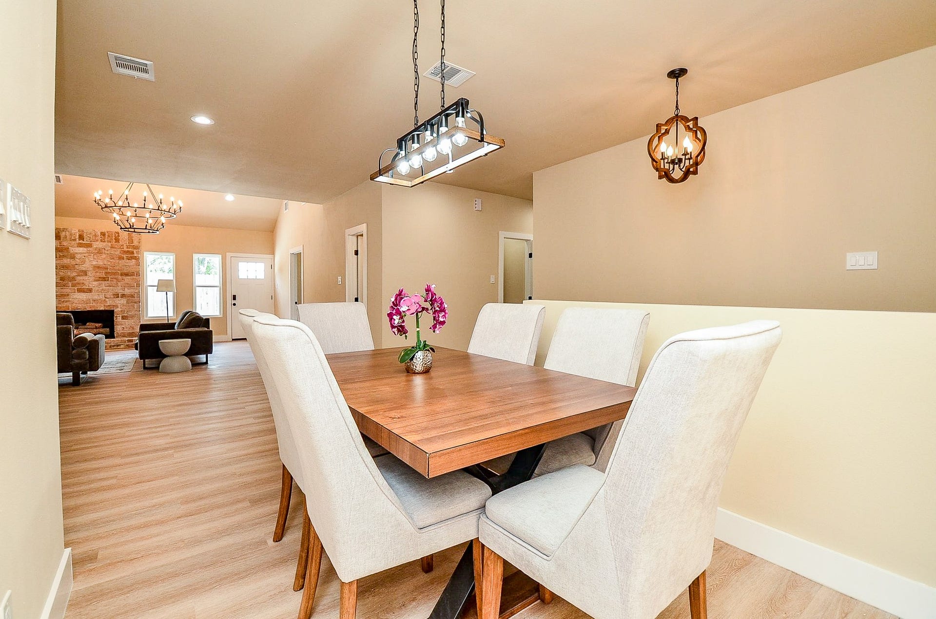 2662 Williams Grant Street, Sugar Land, TX 77479 2662 Williams Grant Street, Sugar Land, TX 77479