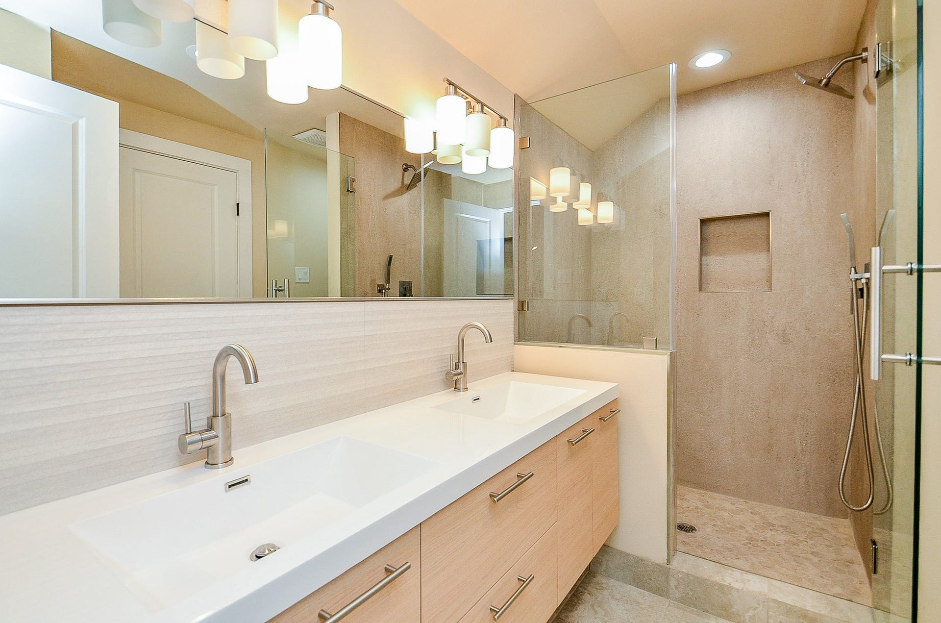 2662 Williams Grant Street, Sugar Land, TX 77479 2662 Williams Grant Street, Sugar Land, TX 77479
