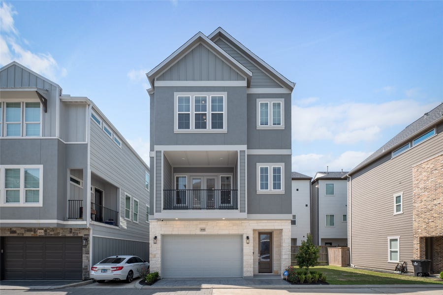 Property photo for 10915 Upland Retreat Drive, Houston, TX