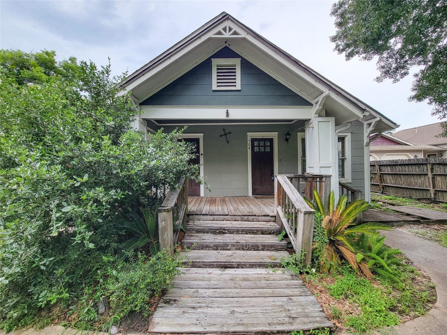 Property photo for 508 W Lang, Alvin, TX