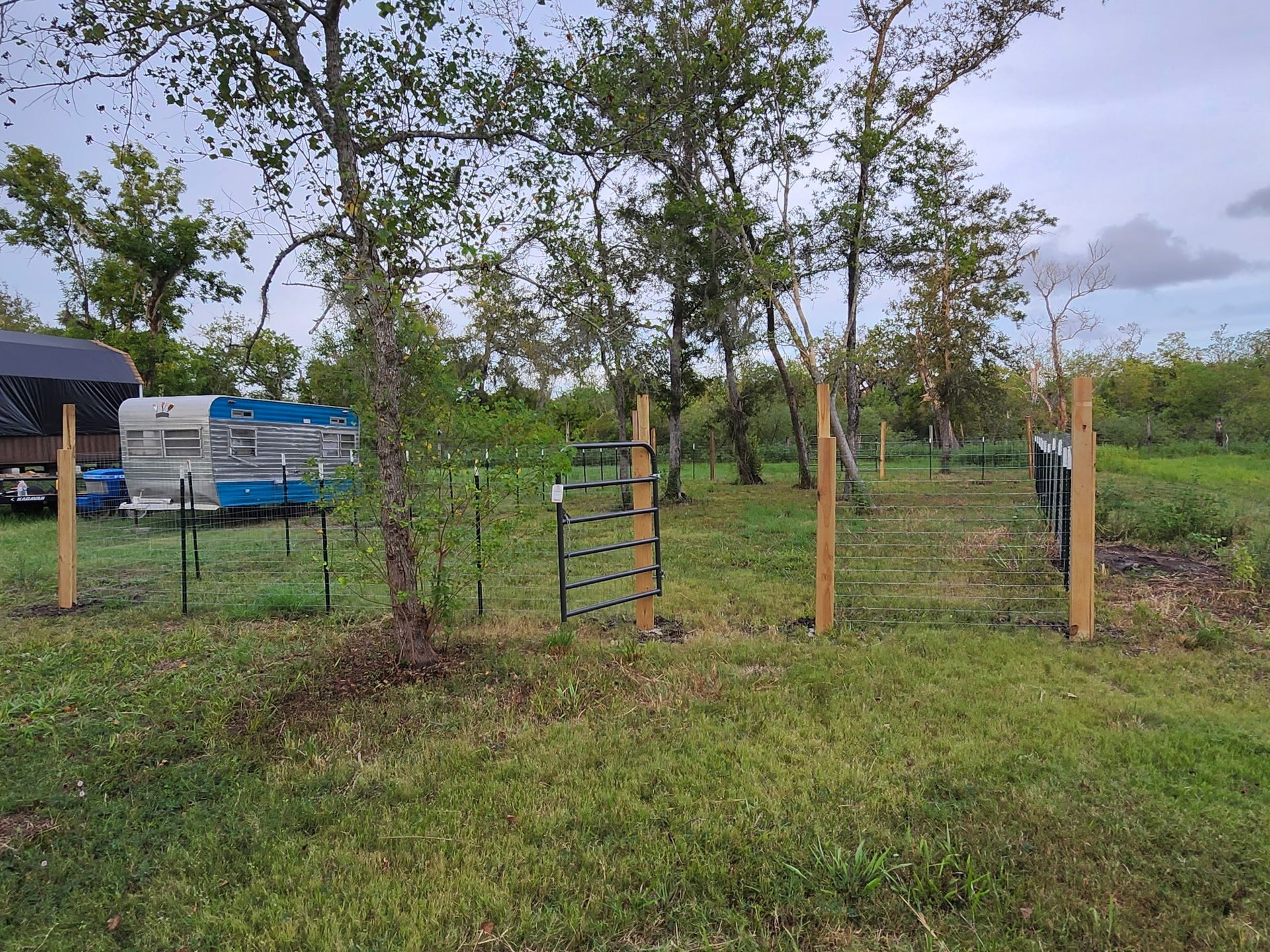 1255 County Road 30, Angleton, TX 77515 1255 County Road 30, Angleton, TX 77515