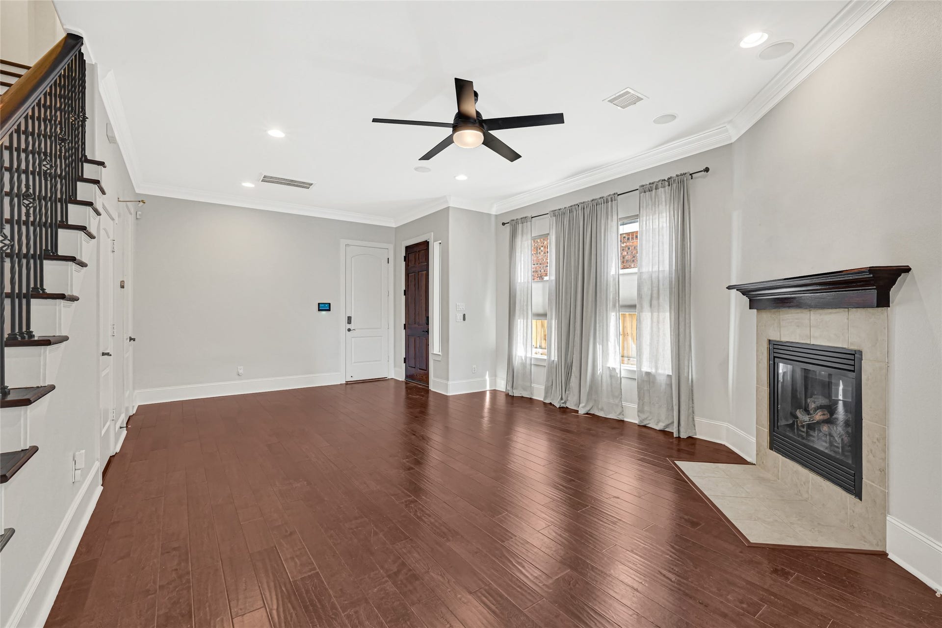 2110 Winbern Street, Houston, TX 77004 2110 Winbern Street, Houston, TX 77004