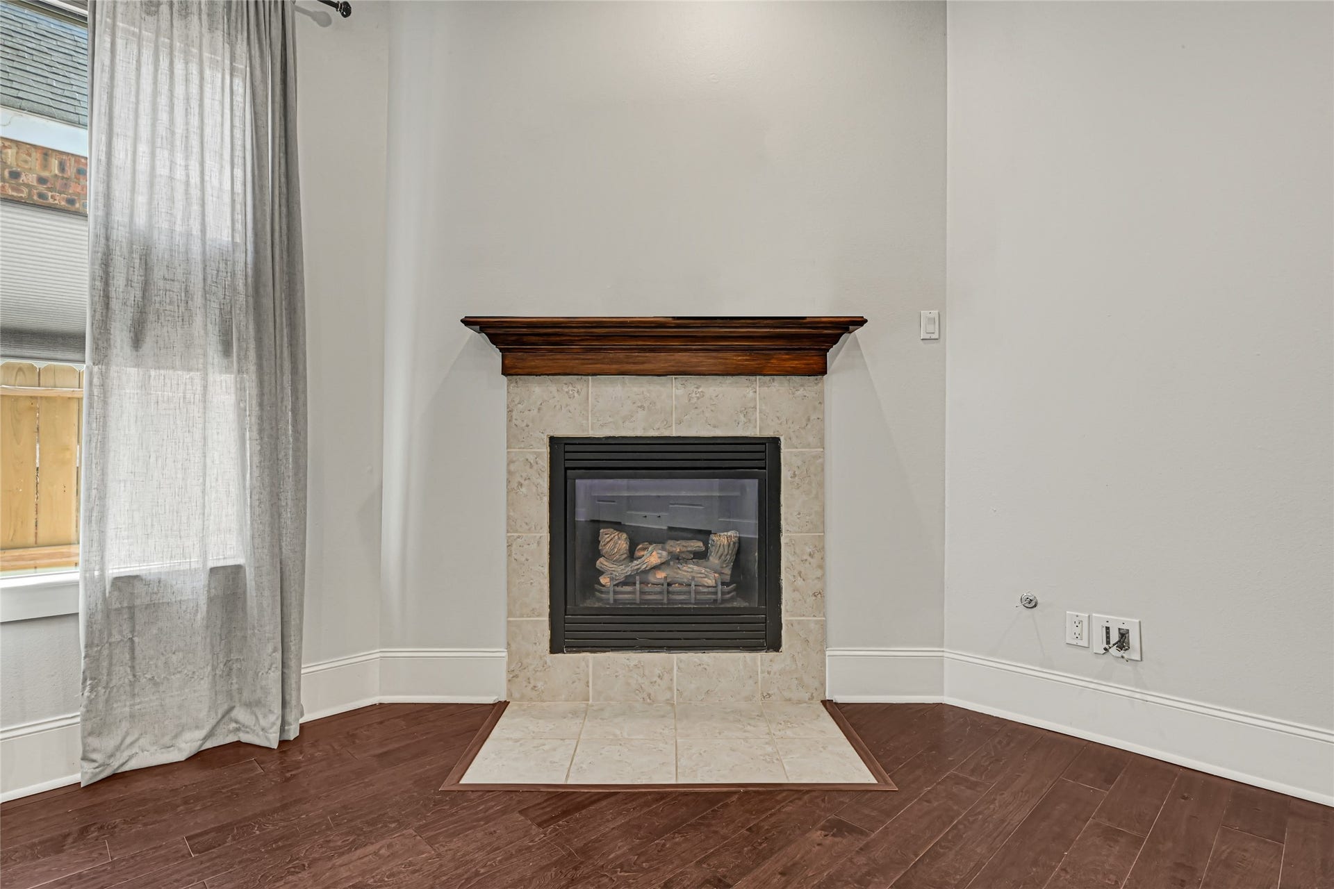 2110 Winbern Street, Houston, TX 77004 2110 Winbern Street, Houston, TX 77004