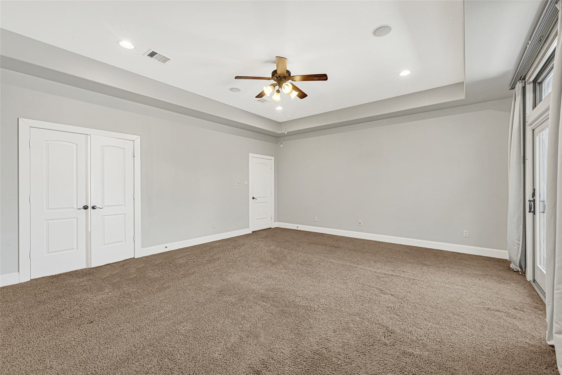 2110 Winbern Street, Houston, TX 77004 2110 Winbern Street, Houston, TX 77004