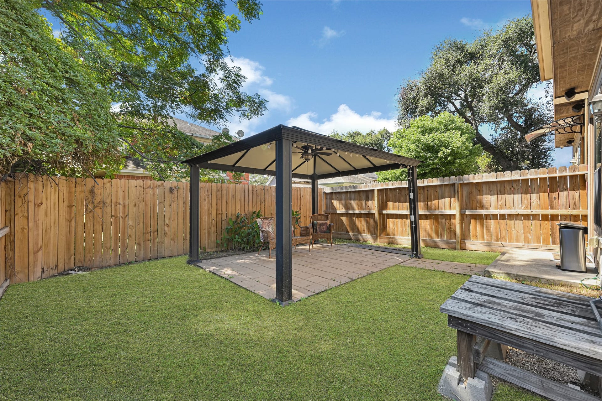 2110 Winbern Street, Houston, TX 77004 2110 Winbern Street, Houston, TX 77004