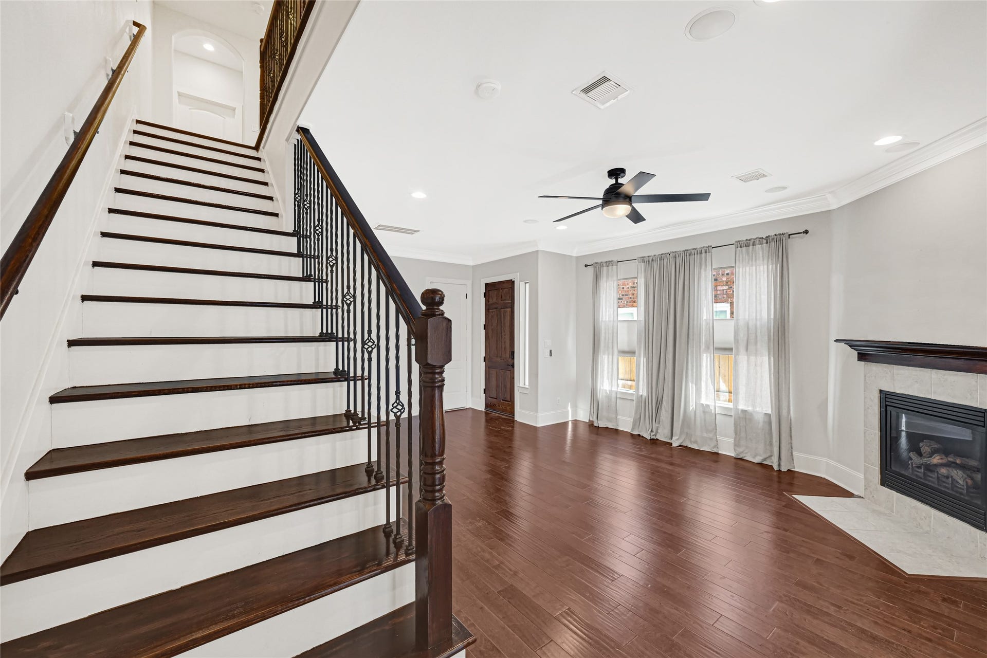 2110 Winbern Street, Houston, TX 77004 2110 Winbern Street, Houston, TX 77004