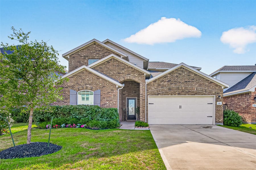 Property photo for 3411 Brushy Meadow Drive, Angleton, TX