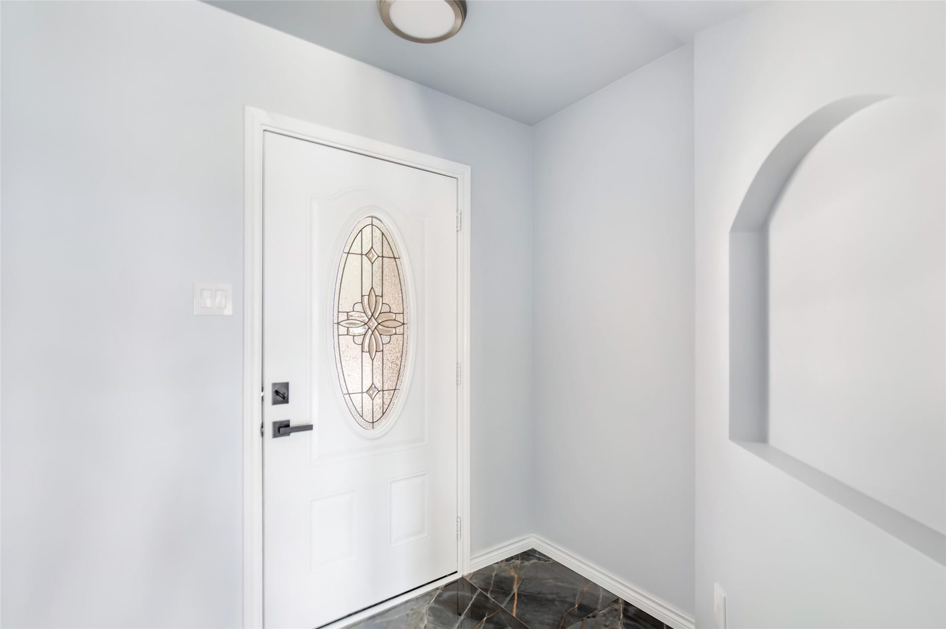 639 Trail Springs Court, Kingwood, TX 77339 Entry way