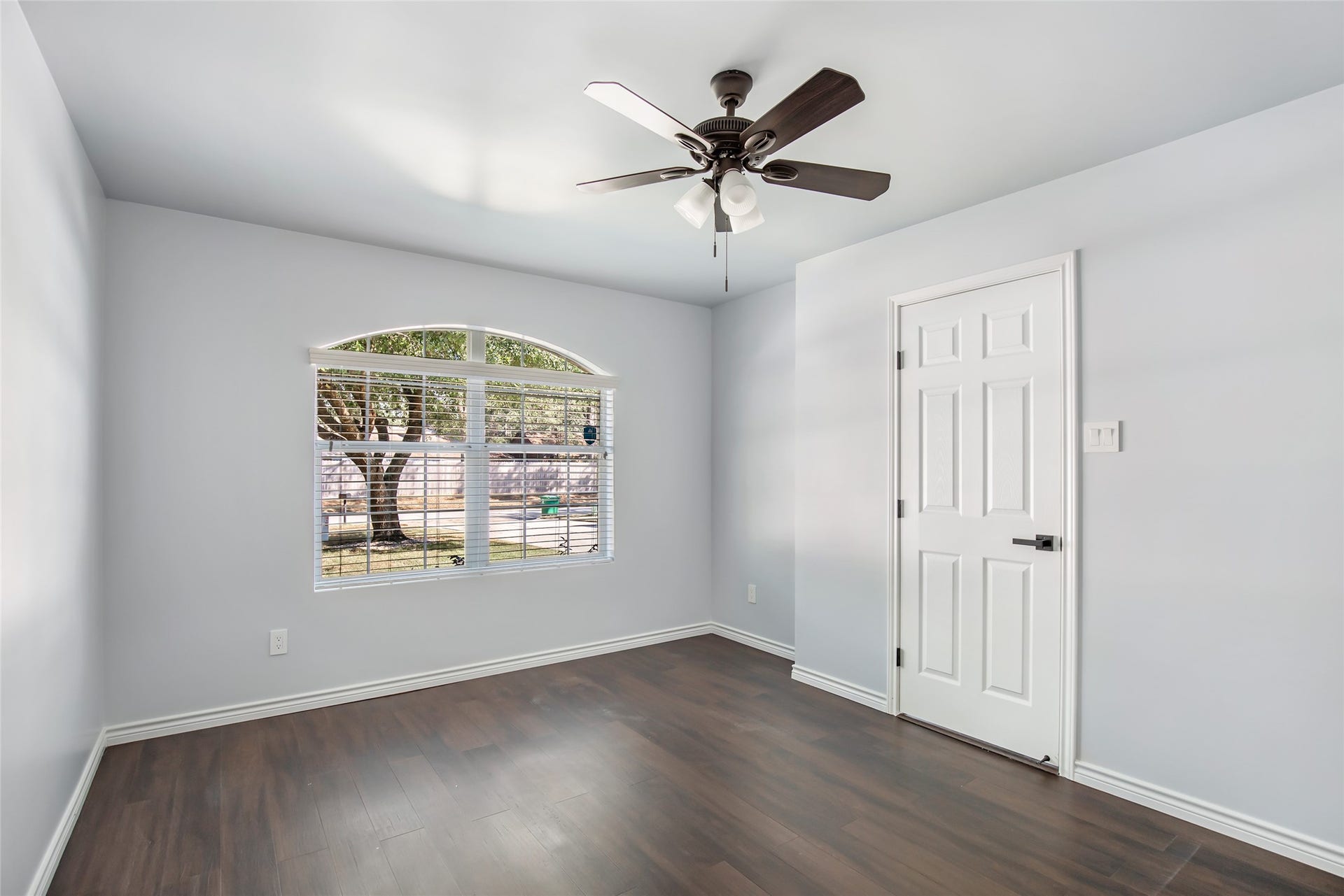 639 Trail Springs Court, Kingwood, TX 77339 Home office or 4th bedroom