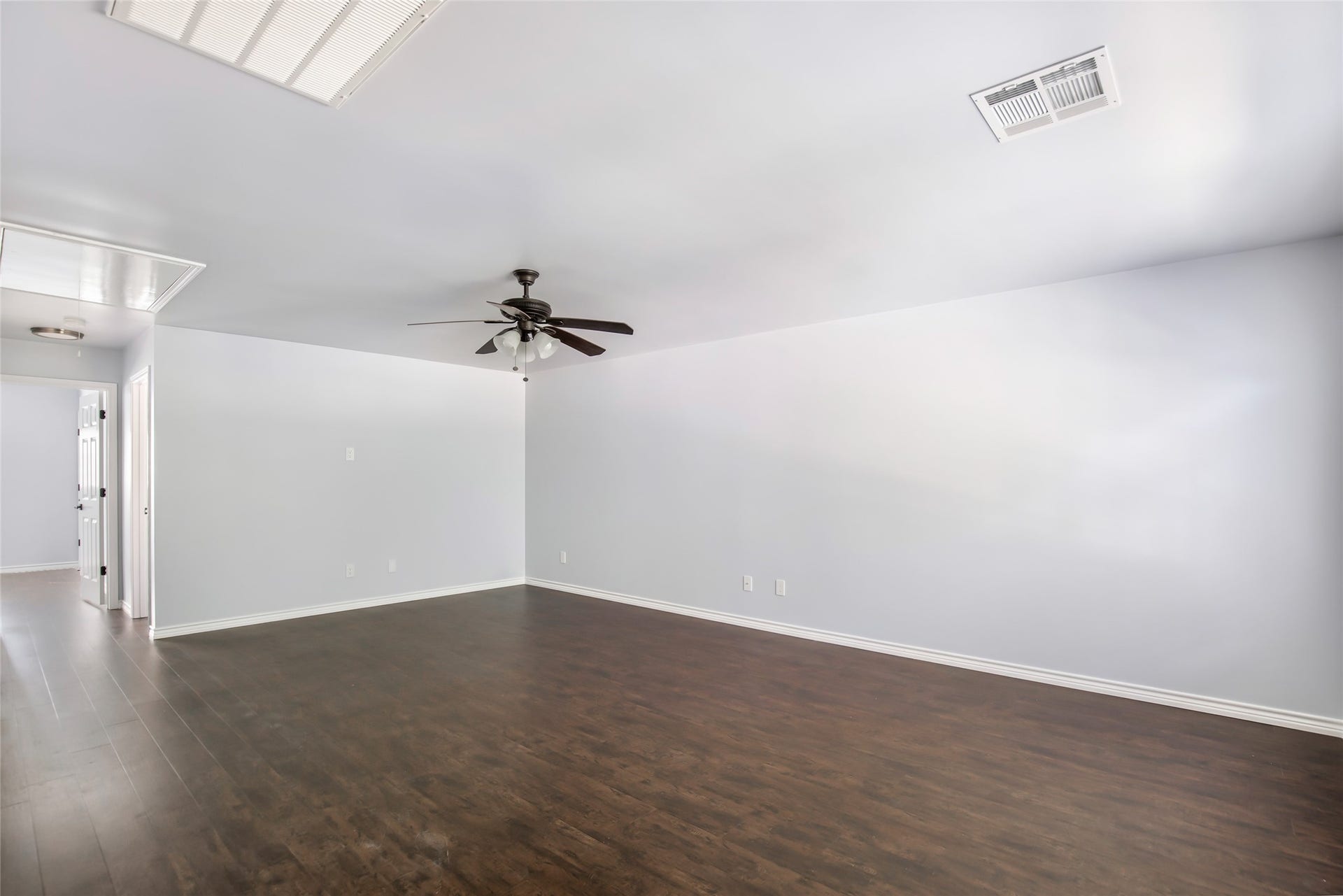 639 Trail Springs Court, Kingwood, TX 77339 Game room (secondary bedrooms to left)