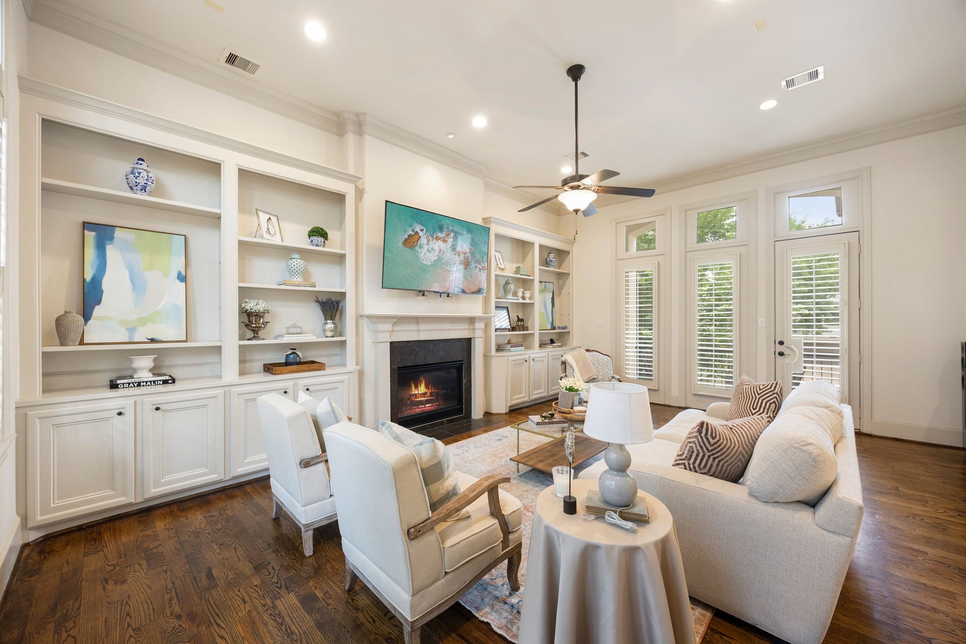 310 W Bell Street, Houston, TX 77019 310 W Bell Street, Houston, TX 77019