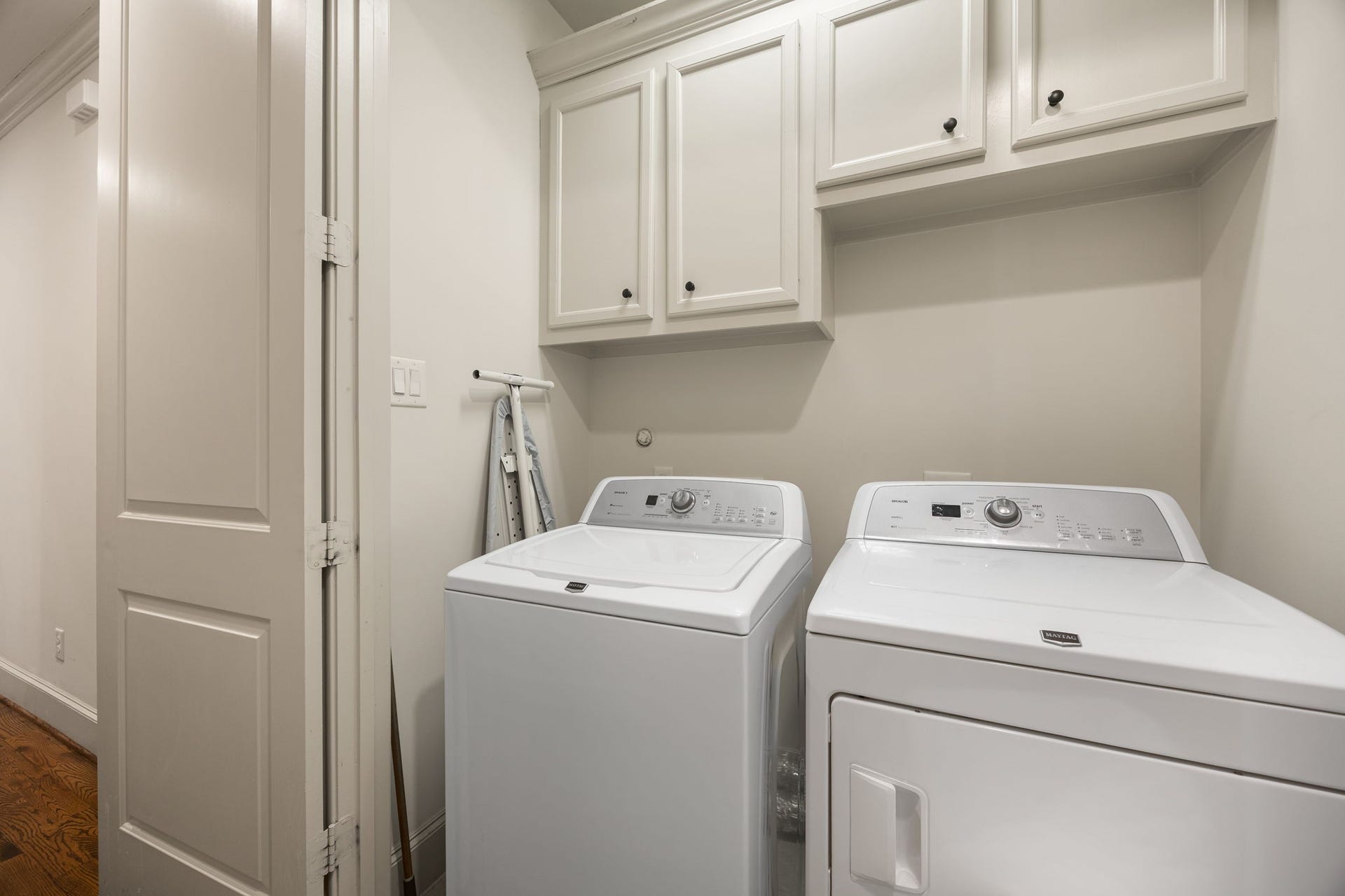 310 W Bell Street, Houston, TX 77019 310 W Bell Street, Houston, TX 77019