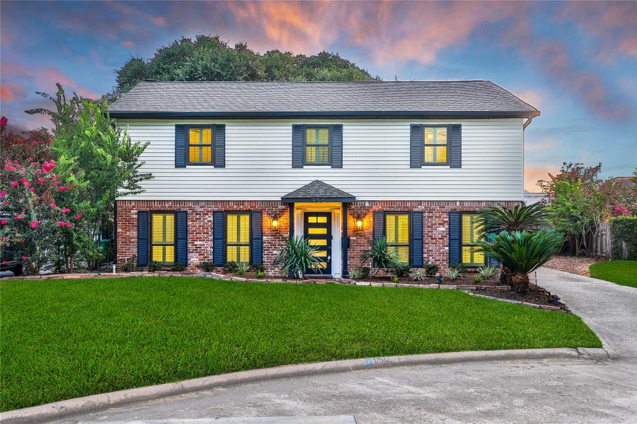 Property photo for 950 Del Norte Street, Houston, TX