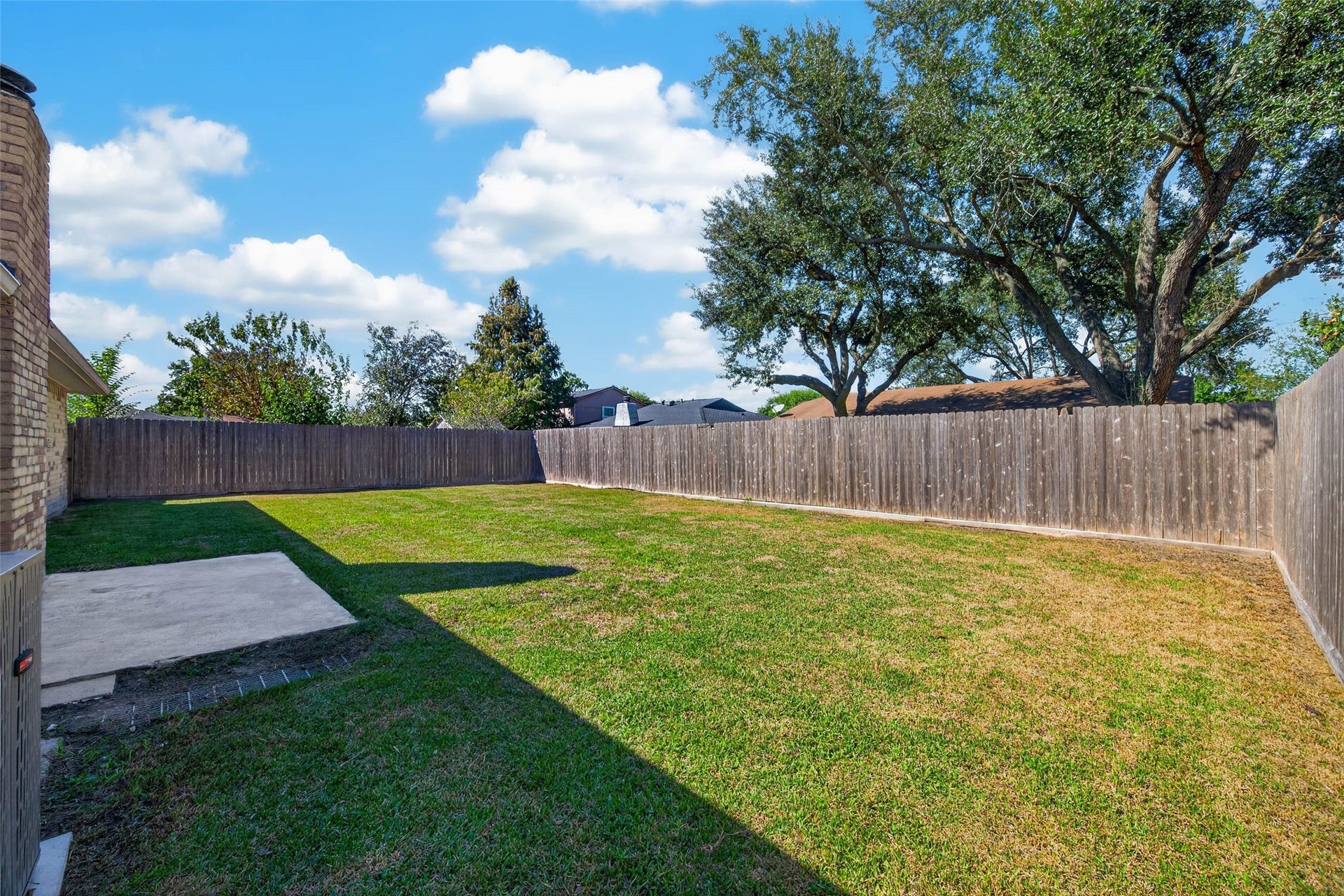 9809 Hummingbird Street, La Porte, TX 77571 9809 Hummingbird Street, La Porte, TX 77571