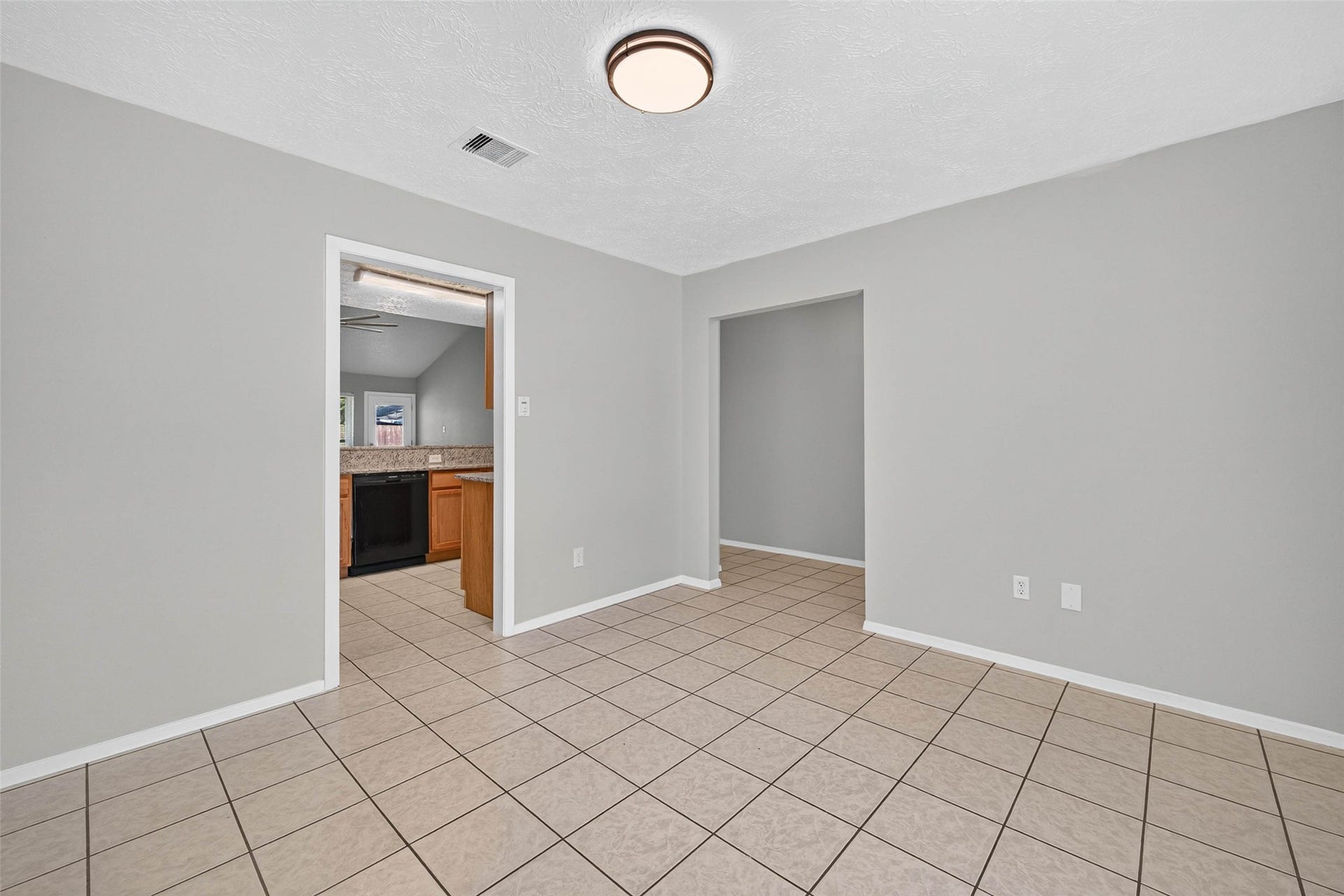 9809 Hummingbird Street, La Porte, TX 77571 9809 Hummingbird Street, La Porte, TX 77571