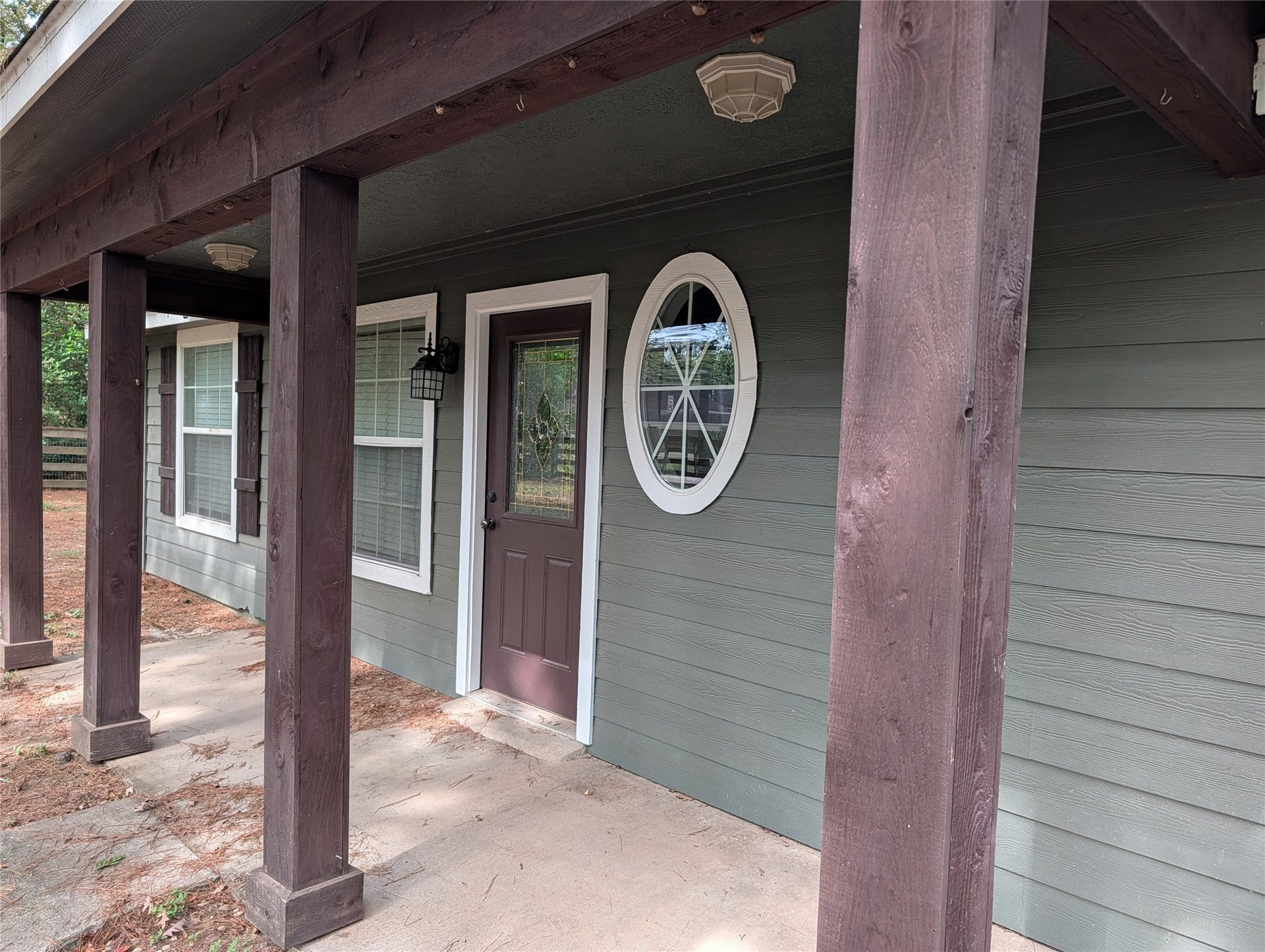 10711 Royal Forest Drive, Conroe, TX 77303