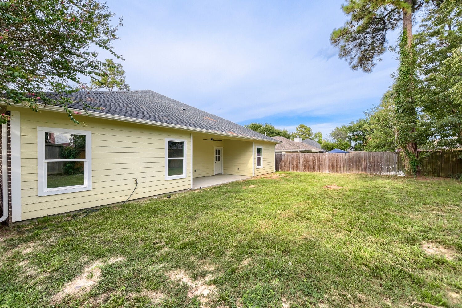 9806 Southwick Drive, Humble, TX 77338 9806 Southwick Drive, Humble, TX 77338
