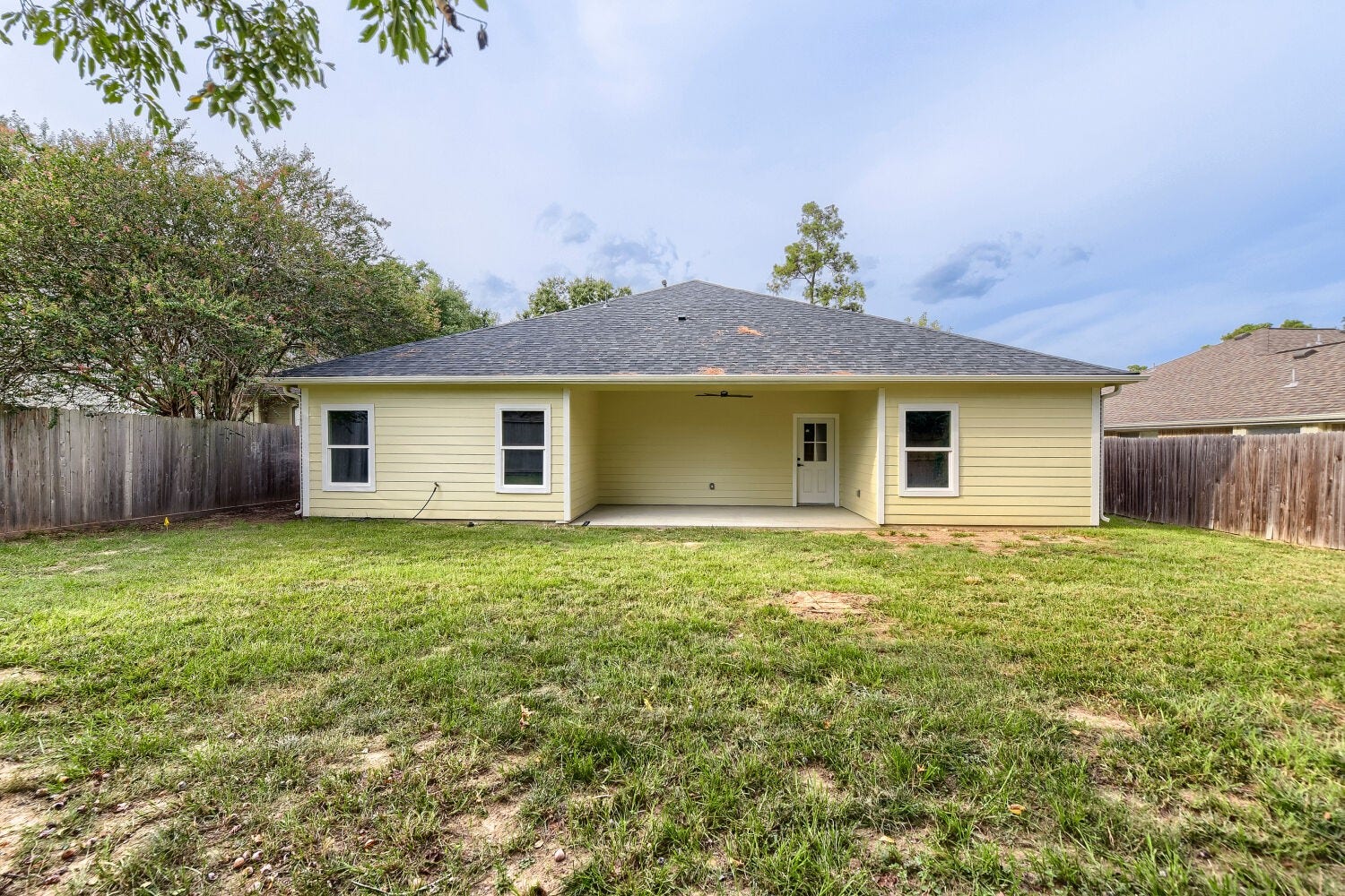 9806 Southwick Drive, Humble, TX 77338 9806 Southwick Drive, Humble, TX 77338