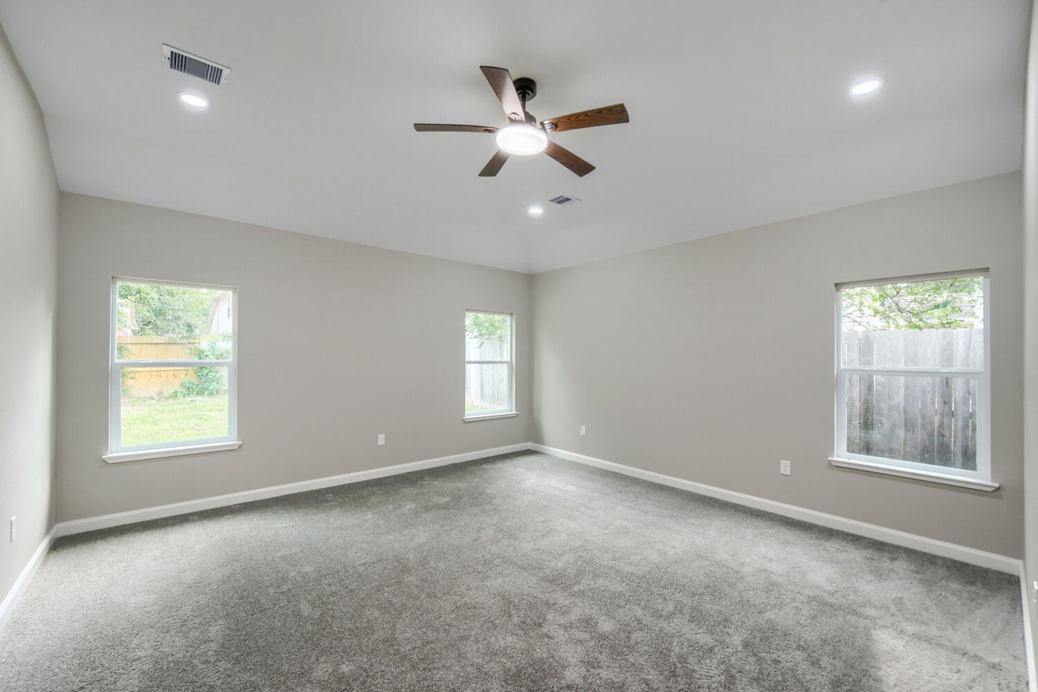 9806 Southwick Drive, Humble, TX 77338 9806 Southwick Drive, Humble, TX 77338