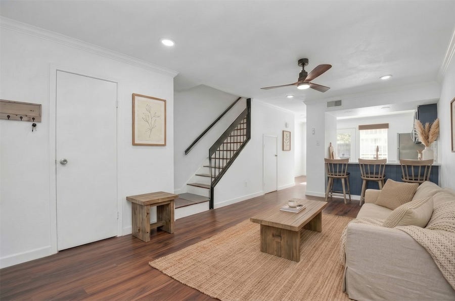 Property photo for 2002 Gentryside Drive, #113, Houston, TX