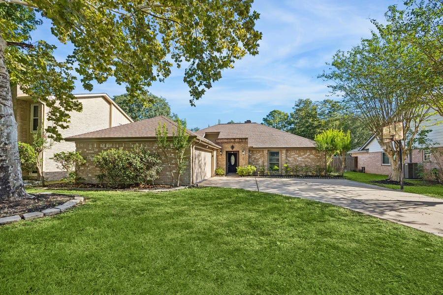 Property photo for 15330 Glenwood Park Drive, Houston, TX