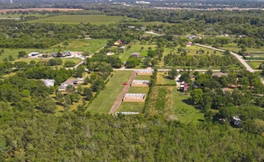Property photo for 515 Rustic Lane, Rosenberg, TX