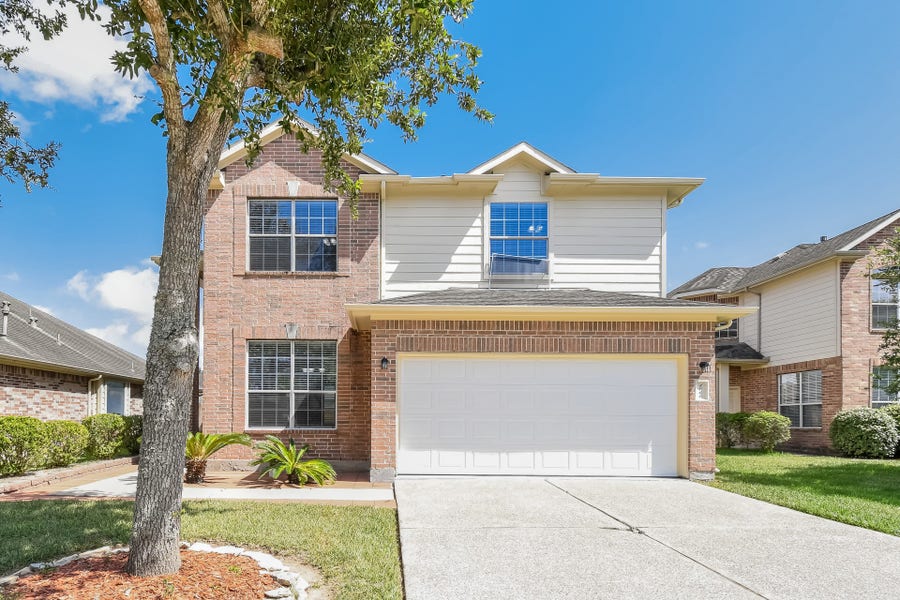 Property photo for 1060 Cabot Cove, Dickinson, TX