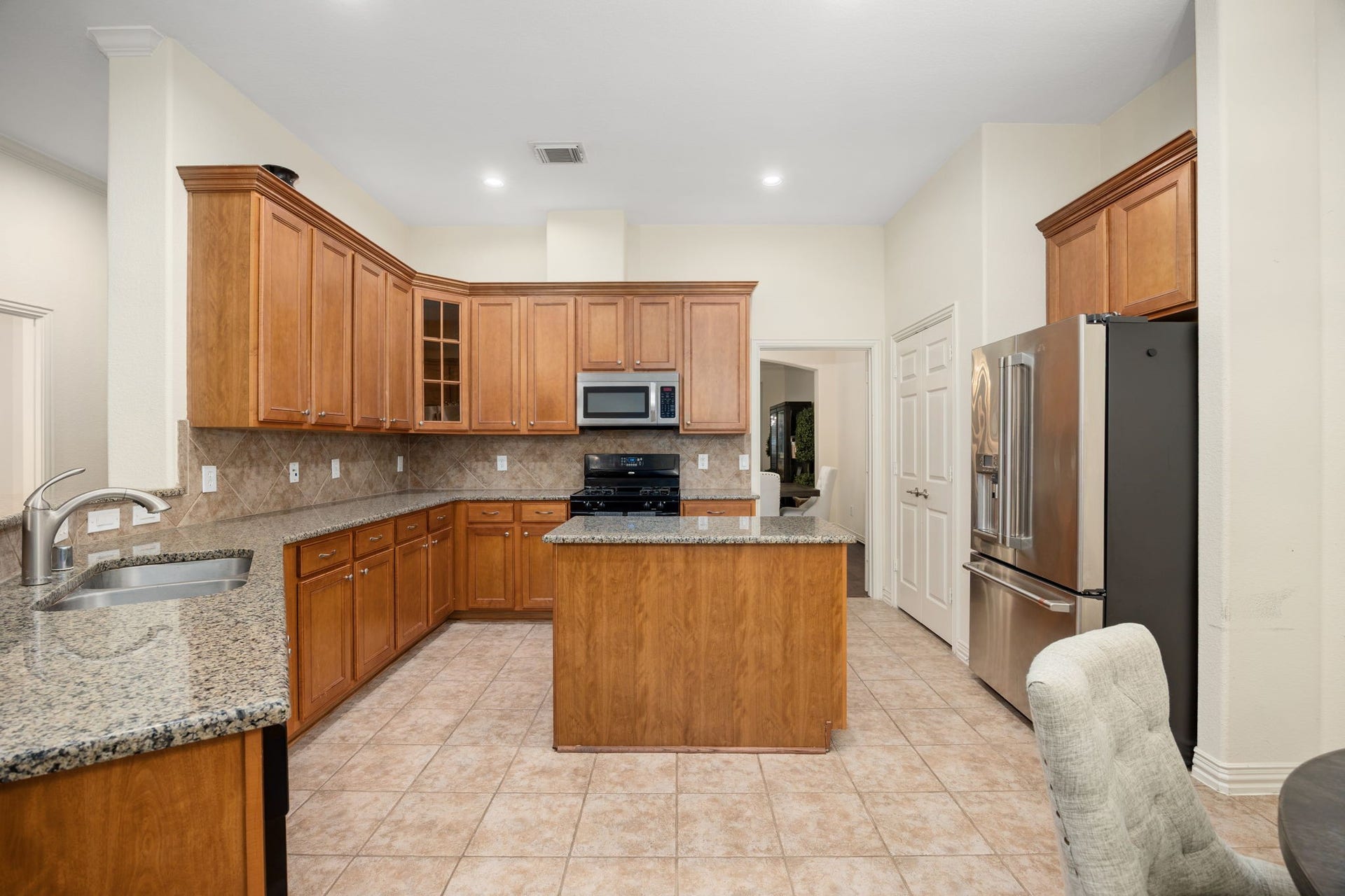 54 Ginger Jar Street, The Woodlands, TX 77382 54 Ginger Jar Street, The Woodlands, TX 77382